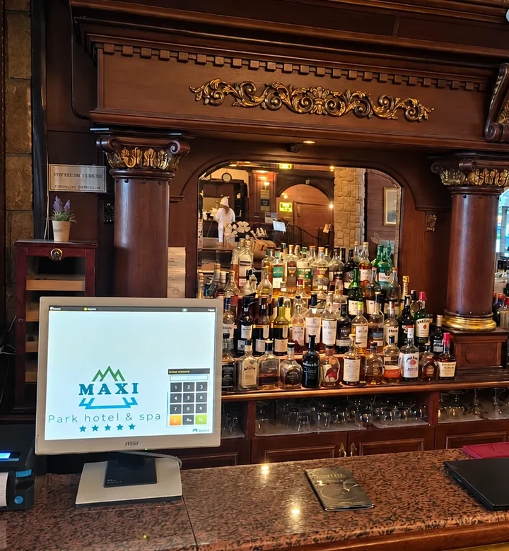 Maxi Park Hotel & Spa – everything in one system with barsy and Clock
